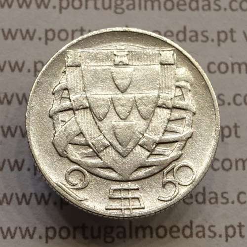 MOEDA 2$50 ESCUDOS (DOIS ESCUDOS E CINQUENTA CENTAVOS) PRATA 1947 (BC) -  REPÚBLICA PORTUGUESA