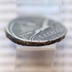 MOEDA DENÁRIO PRATA DA REPÚBLICA ROMANA FAMÍLIA “MARCIA” (ANO 88 a.C.) “CAIUS MARCIUS CENSORINUS” LEGENDA (C. CENSORI / II)