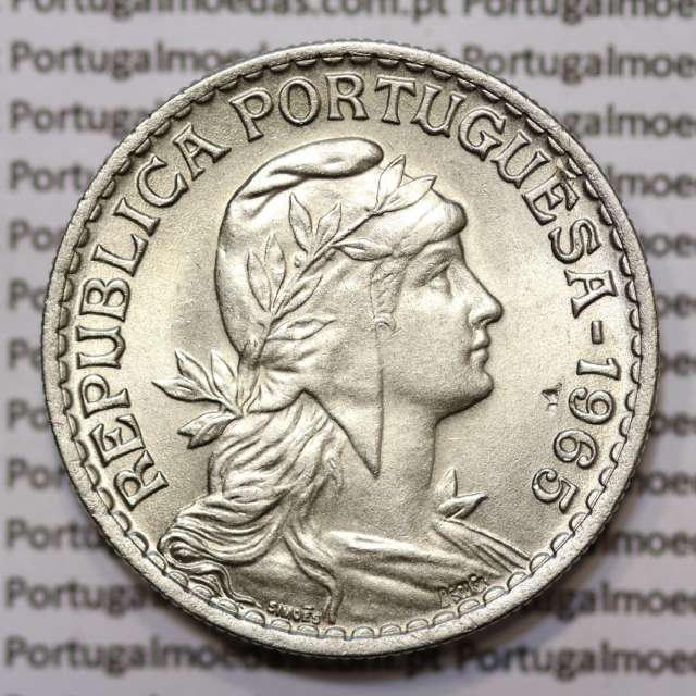Moeda 1 Escudo 1965 em Alpaca (1$00 de 1965) BELA