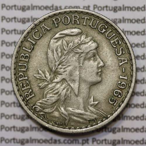Moeda 1 Escudo 1965 em Alpaca (1$00 de 1965) MBC+/BELA