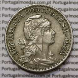 Moeda 1 Escudo 1965 em Alpaca (1$00 de 1965) MBC+/BELA