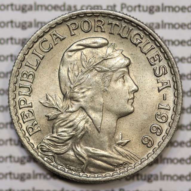 Moeda 1 Escudo 1966 em Alpaca (1$00 de 1966) SOBERBA