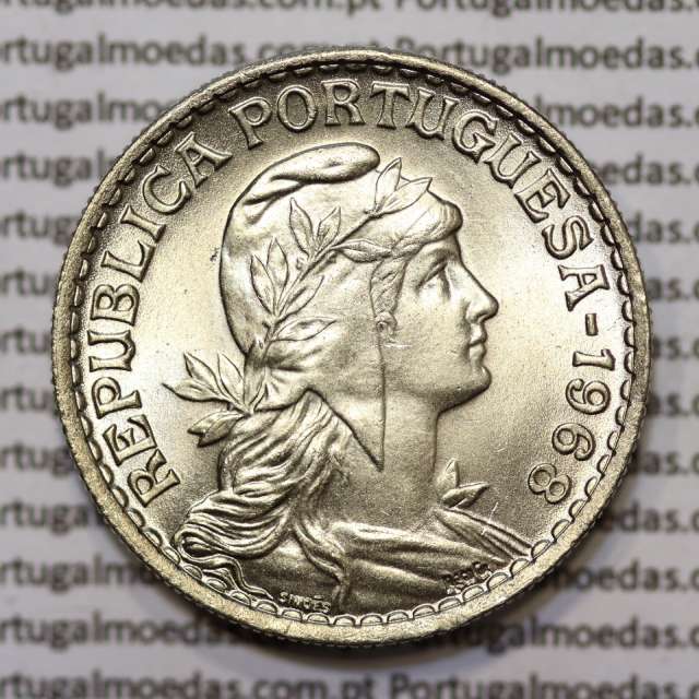 Moeda 1 Escudo 1968 em Alpaca (1$00 de 1968) SOBERBA