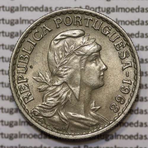 Moeda 1 Escudo 1968 em Alpaca (1$00 de 1968) MBC+/BELA