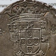 Tostão Prata de D. Filipe I 1580-1598, 15º Grupo, no anverso Variante de Coroa e arco de circulo liso de guia da legenda.