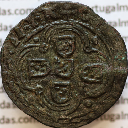Moeda Cotrim bolhão de D. Afonso V 1438-1481, sem letra monetária, variante com particularidades inéditas.