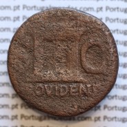 Divus Augustus Æ Asse, moeda cunhada por Tibério, cerca de 31-37 d.C em Tributo ou homenagem a seu pai adotivo DIVVS AVGVSTVS PA