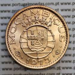 Mozambique, bronze coin of 1 Escudo 1973 of Former Portuguese Colony of Mozambique, (UNC), World Coins Mozambique KM 82