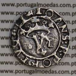 Vintém prata de D. João III 1521-1557, (○-L / L-R), não classificada Legenda: ⌘IOANS:R:PORTVGALI / •⌘•IOANES•R•PORTVGA