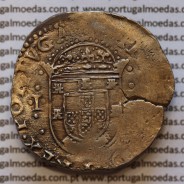 Tostão Prata de D. Filipe II 1598-1621, Inédita, variantes Raras, Reverso Cruz cercada por 3 pontos "︙" em cada haste