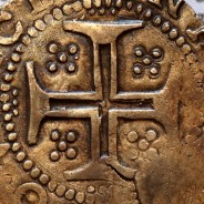 Tostão Prata de D. Filipe II 1598-1621, Inédita, variantes Raras, Reverso Cruz cercada por 3 pontos "︙" em cada haste