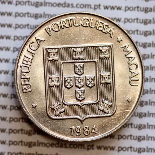 Macau 5 Patacas 1984 Copper-nickel, ( 5 MOP Singapore Mint), (UNC), Former Portuguese Colony of Macau, World Coins Macao KM 24.1