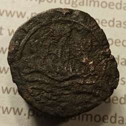 Ceitil Cobre de D. Afonso V (1438 -1481), Ceitil (1/6 Real Branco) Tipologia do catálogo F. Magro 8º Grupo - A5.8.4.8