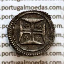 Vintém Prata D. João V (1706-1750), esfera armilar grande encimada por duas ponteiras ovais, (Bela+),  World Coins KM330