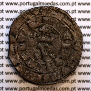 Real Branco bolhão D. João I (1385-1433), L, ponto sobre coroa e nos pedúnculos, legenda: ✠ADIVTORIVm✿nOSTRVm✿QV✿F€€CIT✿C€€LLV✿€