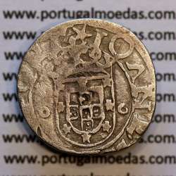 Portuguese silver coin Vintém of D. João III 1521-1557, Shield with 8 Castles Legend: ⋌III:R:PORTVGALIE / ★IOANES:III:R:PORT