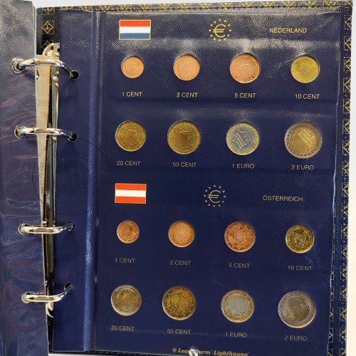Coleção com 12 séries das primeiras moedas de Euro dos primeiros 12 Países da zona euro,(FDC/UNC) , arquivadas em folhas e álbum