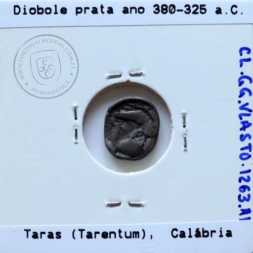 Moeda Grega Diobole prata de Taras (Tarentum) Calábria, ano 380-325 a.C., Anepígrafa.  Vlasto. 1263- 1319, Sear 351, BCM 371