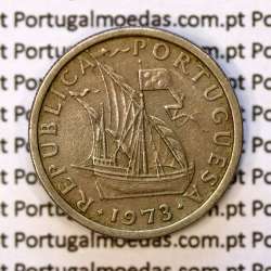 2$50 escudos 1973  cuproníquel, 2 escudos e 50 centavos 1973 da República Portuguesa, (MBC), World Coins Portugal KM 590 2$50 escudos 1973  cuproníquel, 2 escudos e 50 centavos 1973 da República Portuguesa, (MBC), World Coins Portugal KM 590
