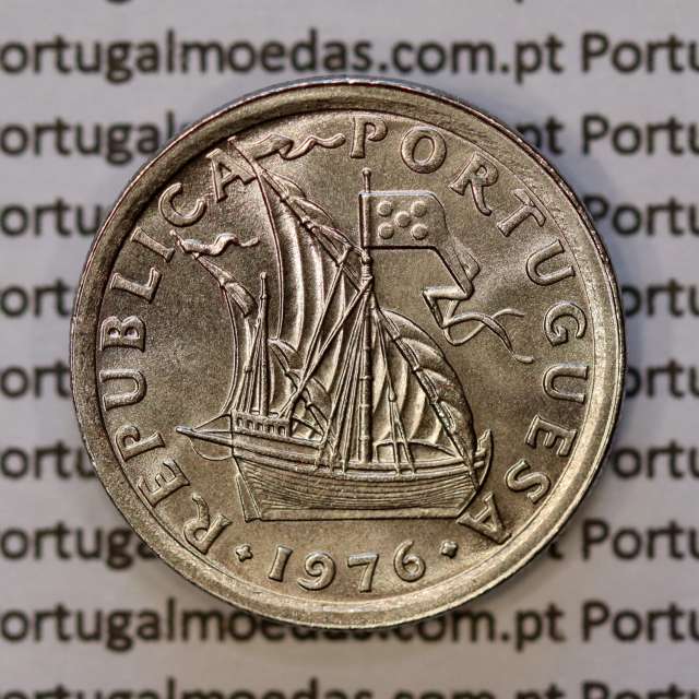 coin of 2-1/2 Escudos 1976, 2.50 Escudos 1976 Copper-Nickel Portuguese Republic, (BU/UNC), World Coins Portugal KM 590