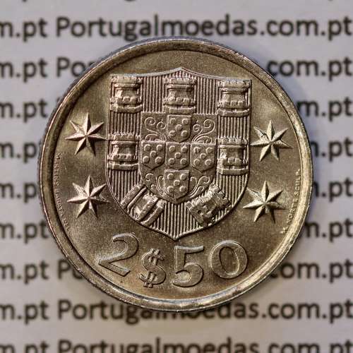 coin of 2-1/2 Escudos 1981, 2.50 Escudos 1981 Copper-Nickel Portuguese Republic, (BU/UNC), World Coins Portugal KM 590