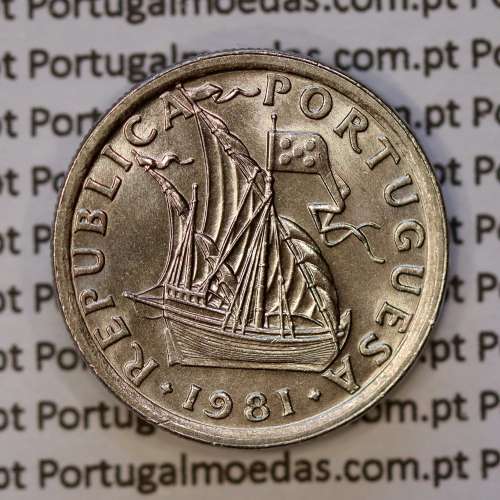 coin of 2-1/2 Escudos 1981, 2.50 Escudos 1981 Copper-Nickel Portuguese Republic, (BU/UNC), World Coins Portugal KM 590