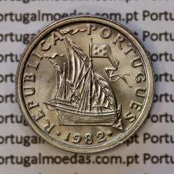 2$50 escudos 1982  cuproníquel, 2 escudos e 50 centavos 1982 da República Portuguesa, (Soberba), World Coins Portugal KM 590