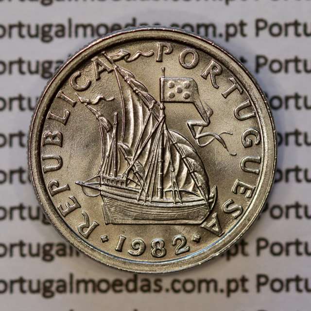 2$50 escudos 1982  cuproníquel, 2 escudos e 50 centavos 1982 da República Portuguesa, (Soberba), World Coins Portugal KM 590