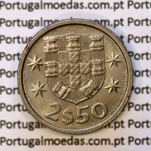 coin of 2-1/2 Escudos 1982, 2.50 Escudos 1982 Copper-Nickel Portuguese Republic, (VF+), World Coins Portugal KM 590