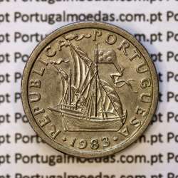 coin of 2-1/2 Escudos 1983, 2.50 Escudos 1983 Copper-Nickel Portuguese Republic, (VF+), World Coins Portugal KM 590