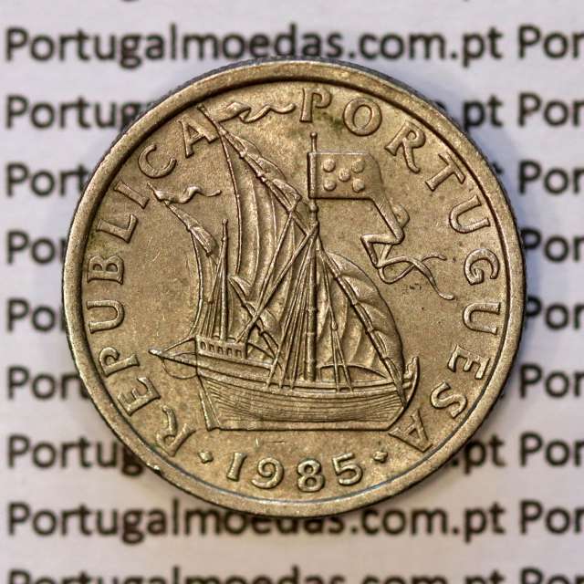 2$50 escudos 1985  cuproníquel algarismos da data finos, 2 escudos e 50 centavos 1985, (MBC+), World Coins Portugal KM 590