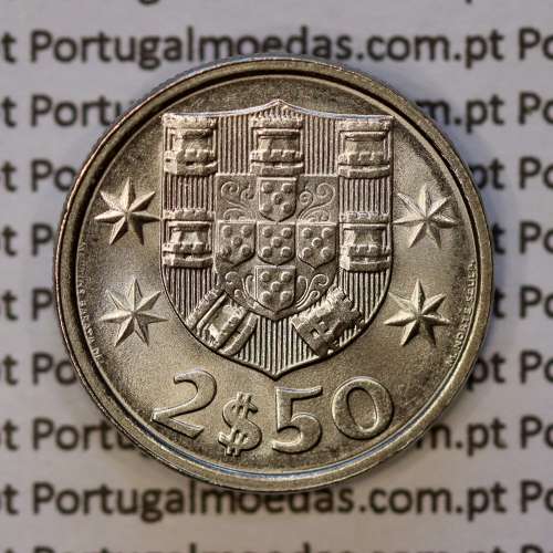 coin of 2-1/2 Escudos 1984, 2.50 Escudos 1984 Copper-Nickel Portuguese Republic, (BU/UNC), World Coins Portugal KM 590
