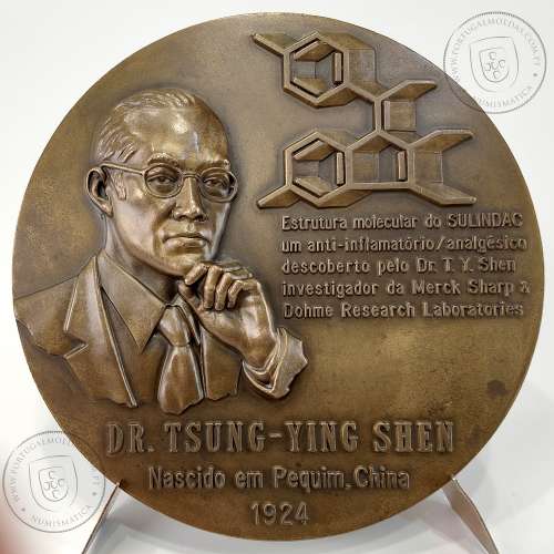 Dr. Tsung Ying Shen, Cientista que descobriu a estrotura Molecular do SOLINDAC, Lição de Anatomia, Escultor Cabral Antunes