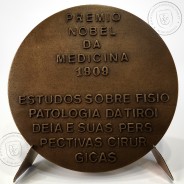 Emil Theodor Kocher 1841 - 1917 (Suíça), Premio Nobel da Medicina 1909,  Medalha bronze do escultor Cabral Antunes