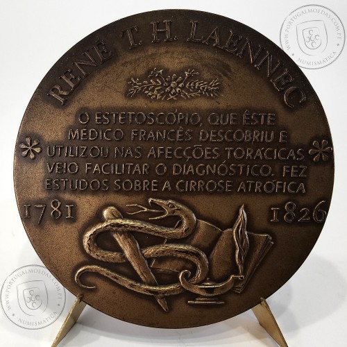 René T. H. Laennec 1781 - 1826,   foi um médico francês e o inventor do estetoscópio, Medalha Escultor Armindo Ribeiro