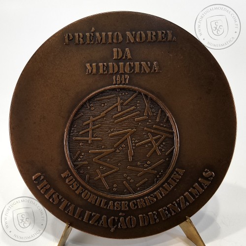Gerty Theresa Radnitz Cori 1896 - 1957, Prémio Nobel da Medicina de 1947,  Medalha bronze do escultor José de Moura -1976