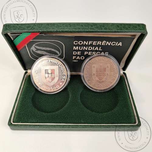 PROOF, 250$00 1984 FAO prata e cuproníquel, Estojo com duas moedas Proof e BNC da Conferência Mundial de Pescas FAO 1984