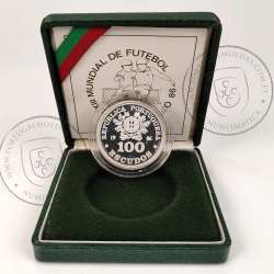 Portugal, silver proof coin of 100 Escudos 1986 MEXICO 86, case with silver coin of 100$00 1986 XIII Football World Cup, KM637a
