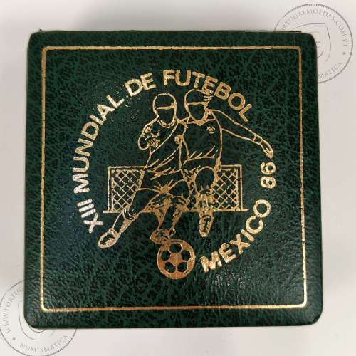PROOF, 100$00 Escudos 1986 MÉXICO 86 prata, Estojo com moeda prata Proof 100 Escudos 1986 XIII Mundial de Futebol 86, KM 637a