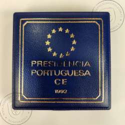 Proof 200 Escudos 1992 Presidência Portuguesa da Comunidade Europeia em prata, Estojo moeda prata Proof 200$00 1992, KM663a
