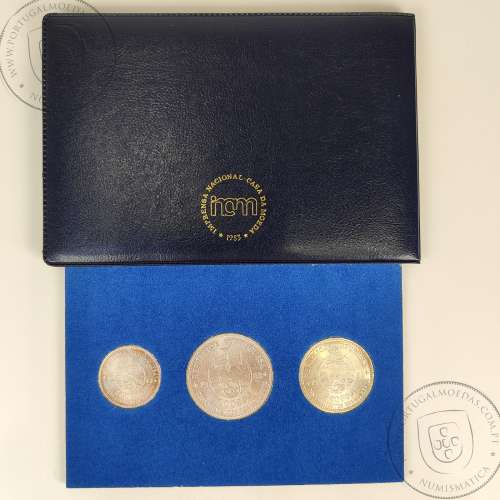 Portugal BNC wallet, of silver coins of the XVII European Art Exhibition 1983, In Dark Blue PVC captioned in gold
