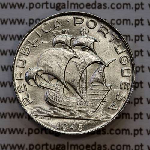 Silver coin of 2-1/2 Escudos 1945, 2$50 Escudos 1945 silver Portuguese Republic, (UNC), World Coins Portugal KM 580