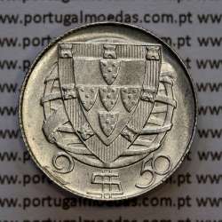 2$50 1947 ou 2.50 1947 prata, 2 escudos e 50 centavos 1947 em prata da Republica Portuguesa, (Soberba), W. Coins Portugal KM580 2$50 1947 ou 2.50 1947 prata, 2 escudos e 50 centavos 1947 em prata da Republica Portuguesa, (Soberba), W. Coins Portugal KM580