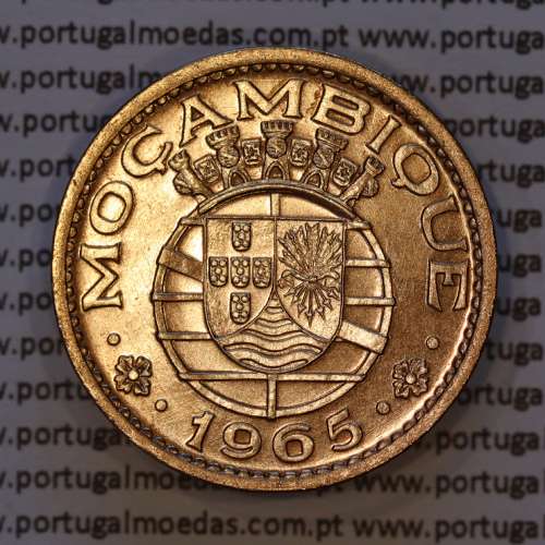 Mozambique, bronze coin of 1 Escudo 1965 of Former Portuguese Colony of Mozambique, (UNC), World Coins Mozambique KM 82