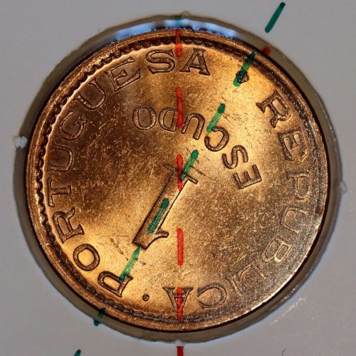 Eixo oblíquo, Angola 1 Escudo 1974 Bronze, variante eixo deslocado Ref. 17.07 catálogo  "Alberto Gomes", (Soberba), Angola KM76