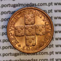 Portugal, bronze coin of 10 centavos 1965 Portuguese Republic, X centavos 1965 Bronze, (UNC), World Coins Portugal KM 583