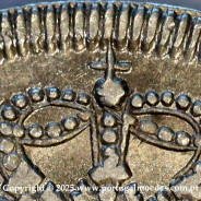 Raro Cruzado Novo prata 1807 D. João P. Regente, "8" retificado, escudo alto com coroa alta encimada por cruz triunfante