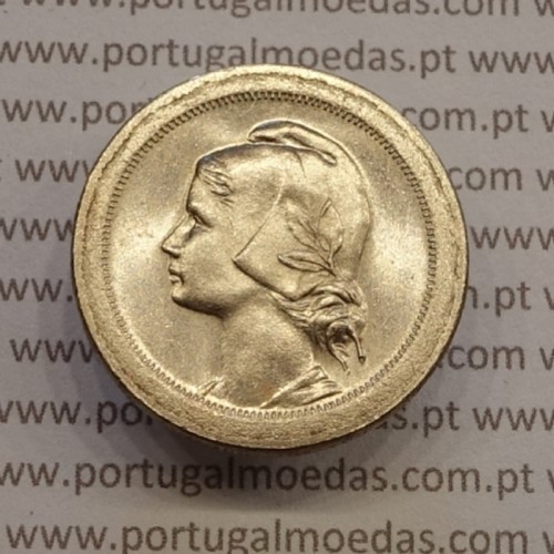20 centavos 1921 "P" aberto, 20 centavos 1921 cupro-níquel variante "P" aberto na legenda Republica Portuguesa, (Soberba)