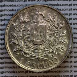 1 Escudo 5 Outubro 1910 em prata, 1 escudo 1914 prata da comemoração da Implantação da República, World Coins Portugal KM 560 1 Escudo 5 Outubro 1910 em prata, 1 escudo 1914 prata da comemoração da Implantação da República, World Coins Portugal KM 560