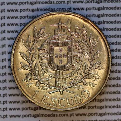 1 Escudo 5 Outubro 1910 em prata, 1 escudo 1914 prata da comemoração da Implantação da República, World Coins Portugal KM 560